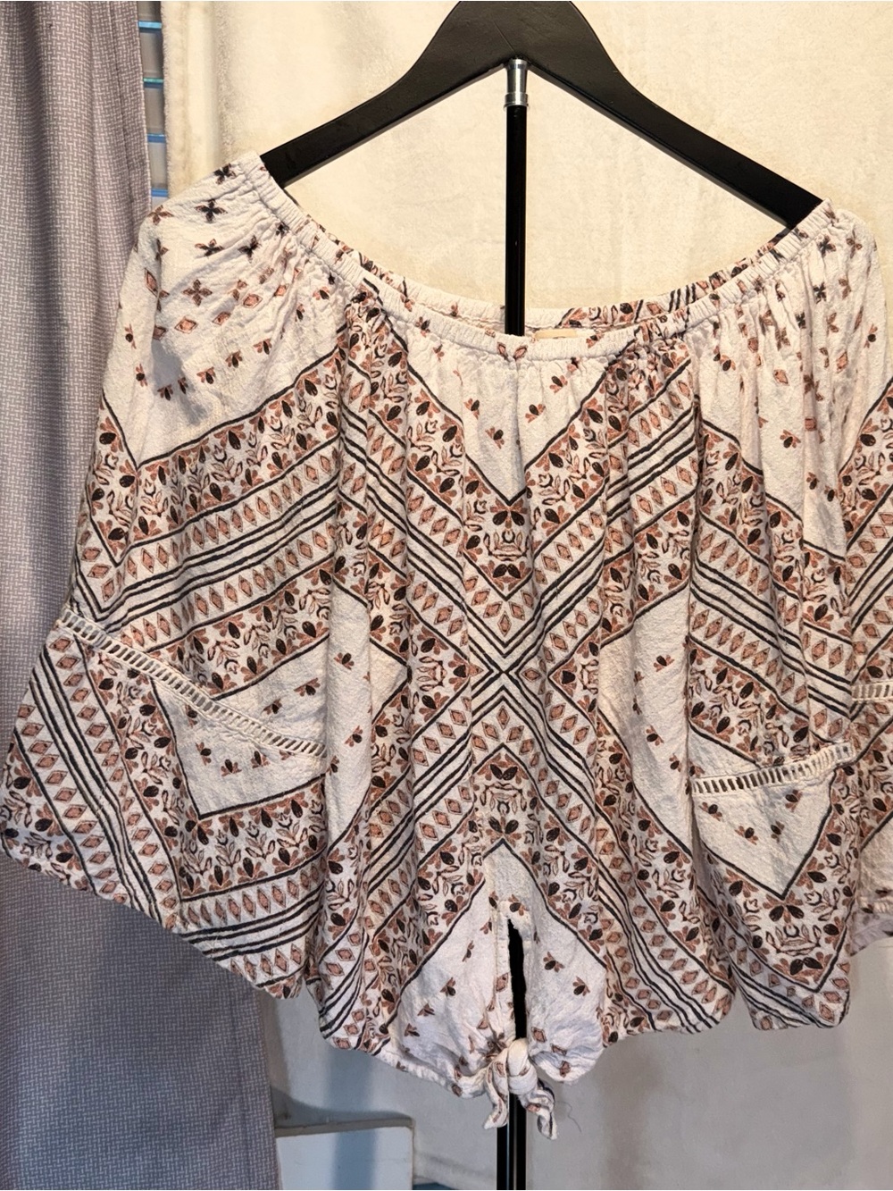 O'Neill Cream Off-Shoulder Boho Peasant Top with Brown Print Size Small